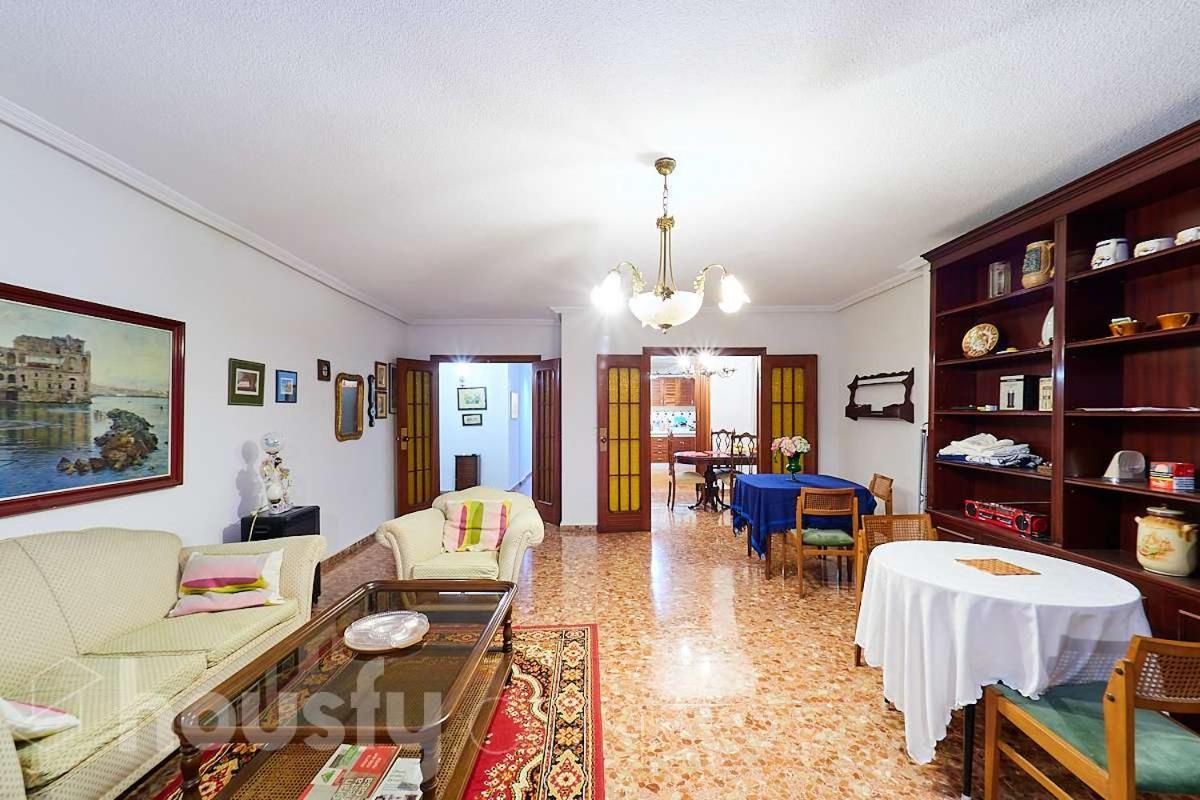 Classic Bedroom In The Center Of Alicante Extérieur photo