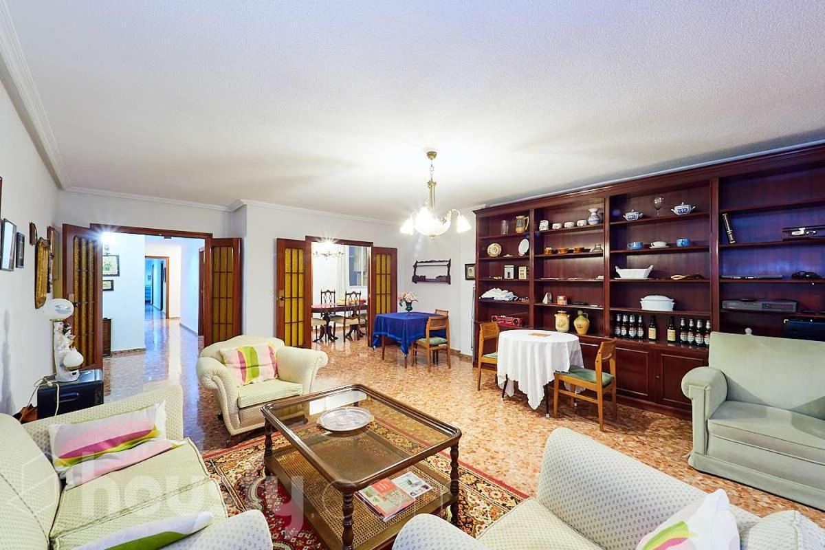 Classic Bedroom In The Center Of Alicante Extérieur photo